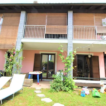 Casa vacanze Rainbow House On Lake Orta With *