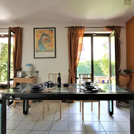 Ferienhaus Rainbow House On Lake Orta With Orta San Giulio